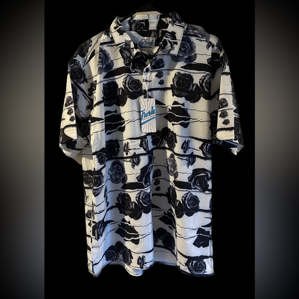 New XL Button up, short sleeve, Fresh Brand, Black & White shirt with Roses.